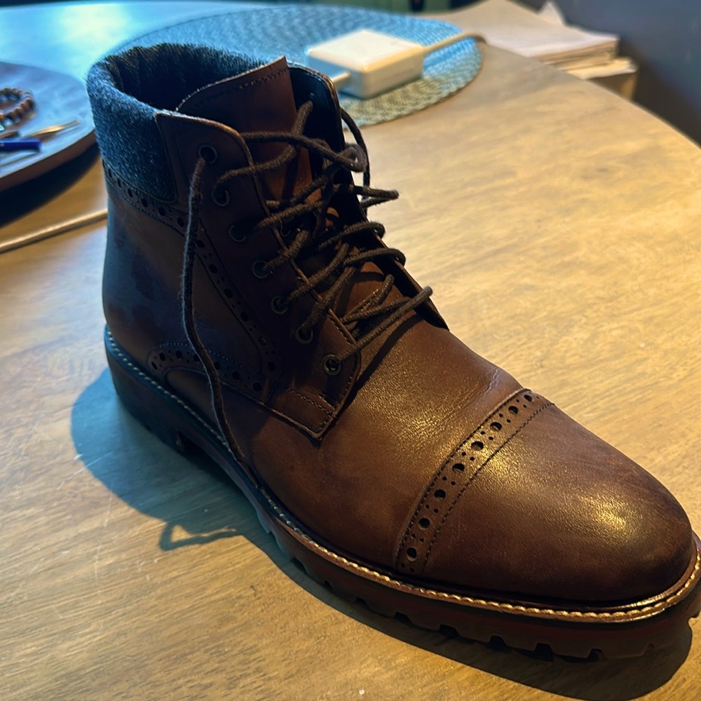 Warfield and Grand size 9 men’s boots, like-new